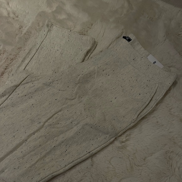 Men’s Loungewear Pants - Picture 2 of 3